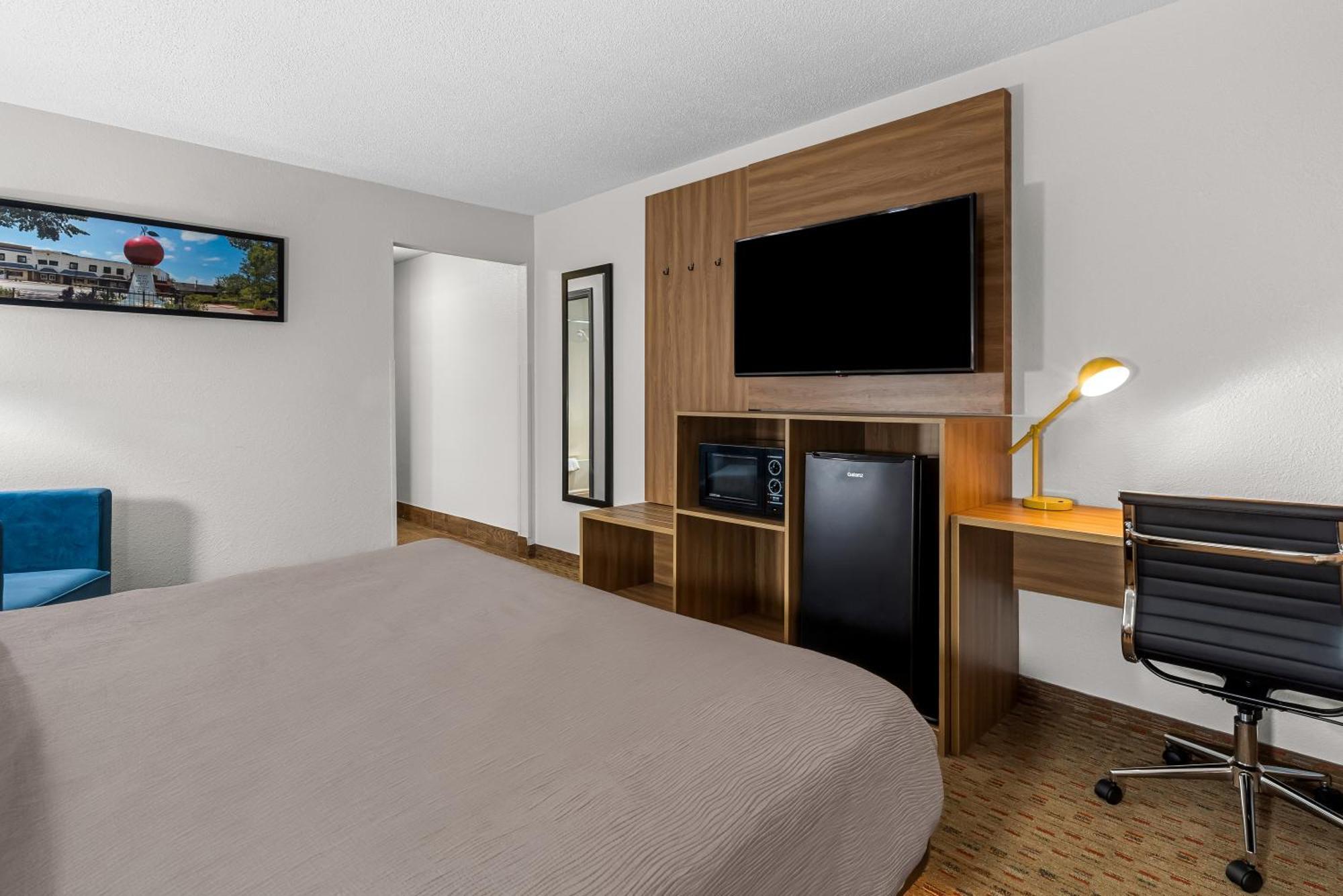 Quality Inn Cornelia Esterno foto