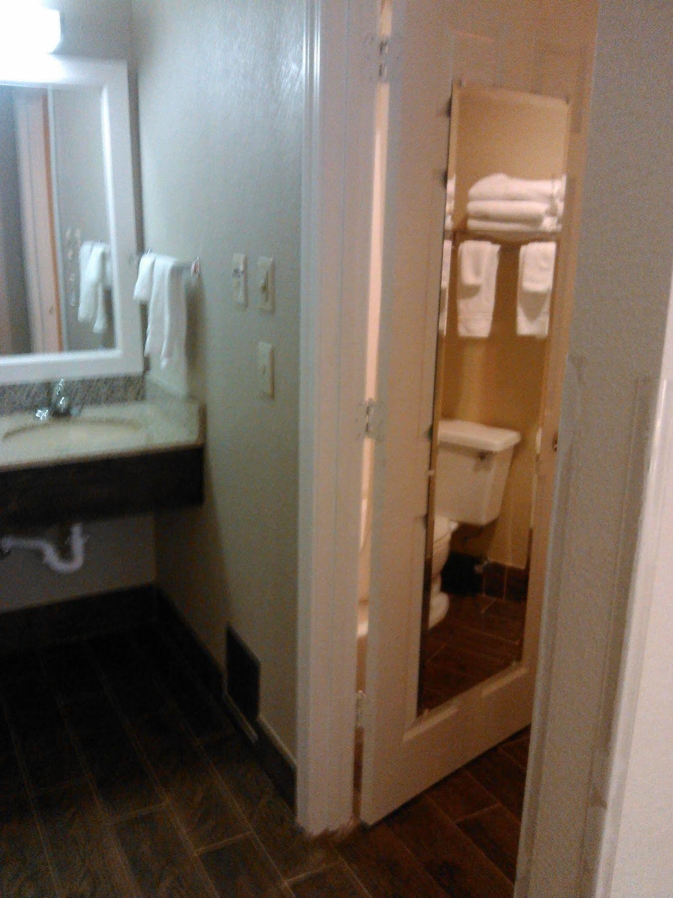 Quality Inn Cornelia Esterno foto